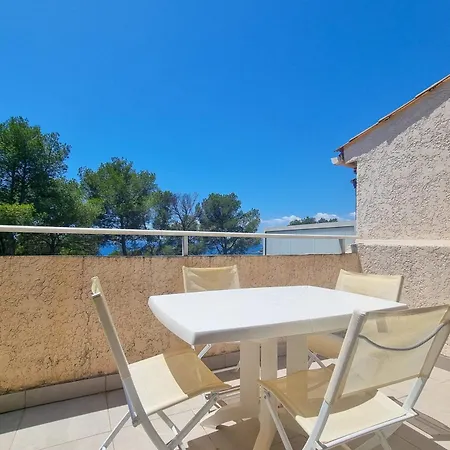 Seafront 4 People In Domain - 2 Pools Saint-Raphael (Var)
